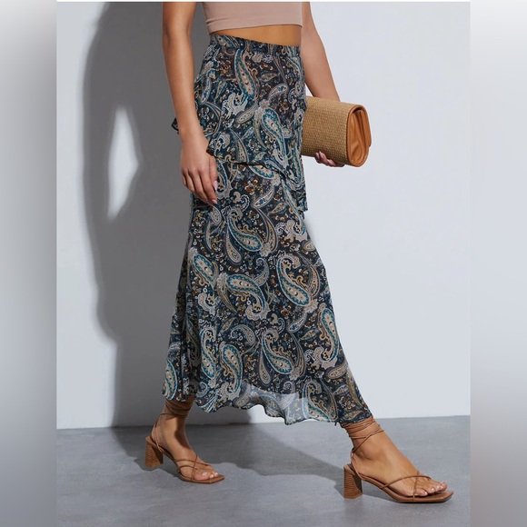 NWT Palisades Paisley Diagonal Tiered Maxi Skirt &  Tie Top Size XS LAST ONE!! - Picture 4 of 10
